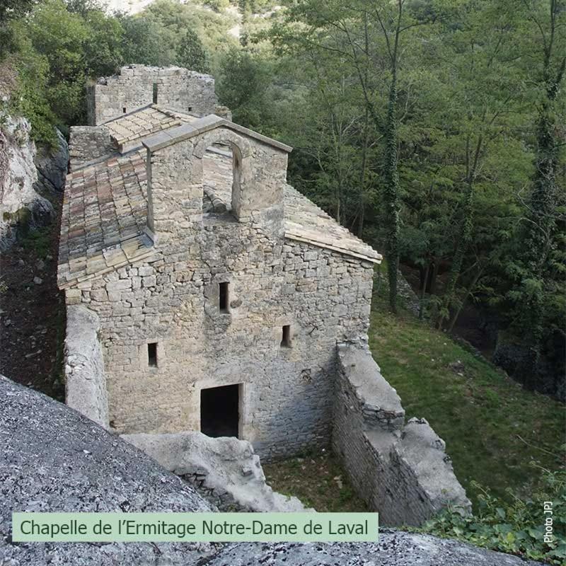 Entre Uzes Et Le Pont Du Gard Le Cocon De Sophia A Deux Pas Des Gorges Du Gardon Appartement Collias Buitenkant foto